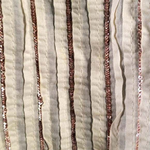 Anthropologie Off-White cotton top with beading, sequins and embroidery petite - Picture 4 of 6